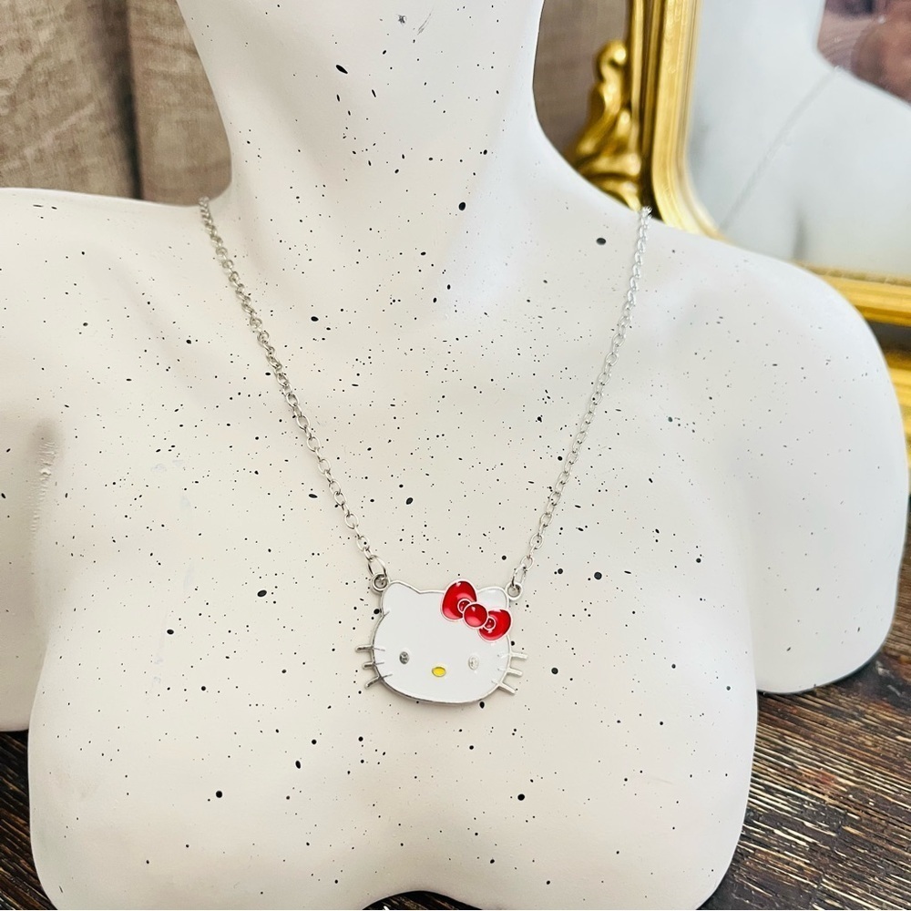Hello Kitty Silver Necklace‎